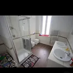 Central Hostel Milano * מילאנו