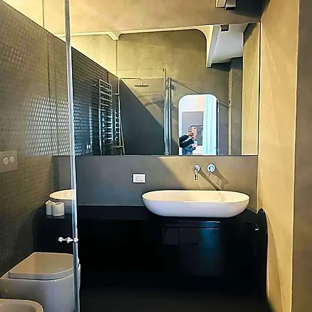 Central Hostel Milano Vandrarhem *
