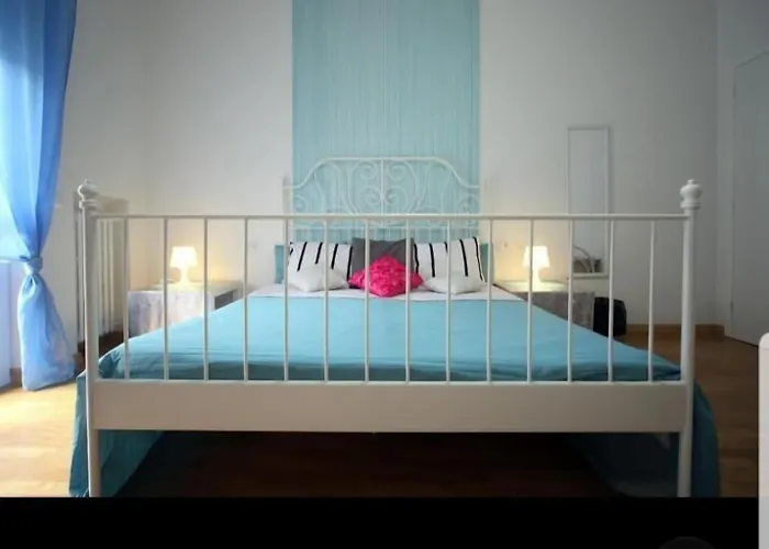 Central Hostel Milano Хостел Милан